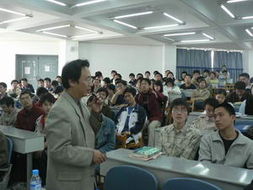 计算机学院及软件学院院长一行莅临成都学院指导大一新生